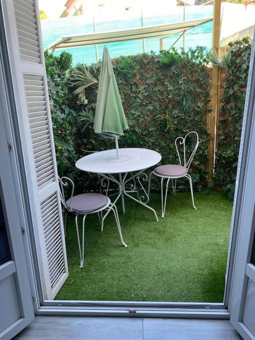 Jolie Appartement Avec Piscine La Roquette-sur-Siagne 外观 照片